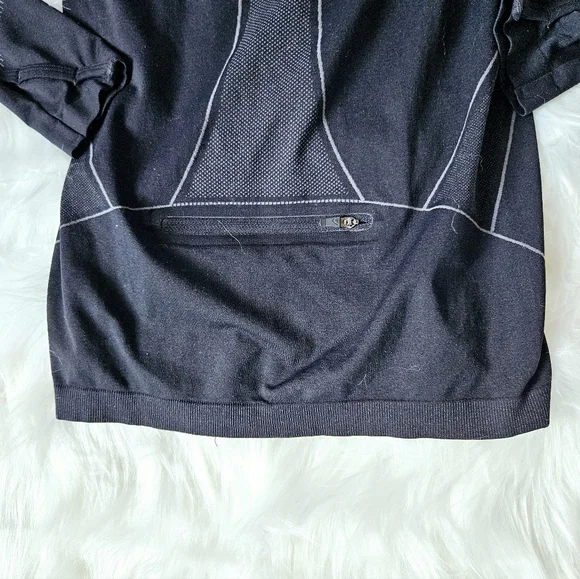 Gymshark 1/4 Zip Pullover Small - Picture 6 of 7